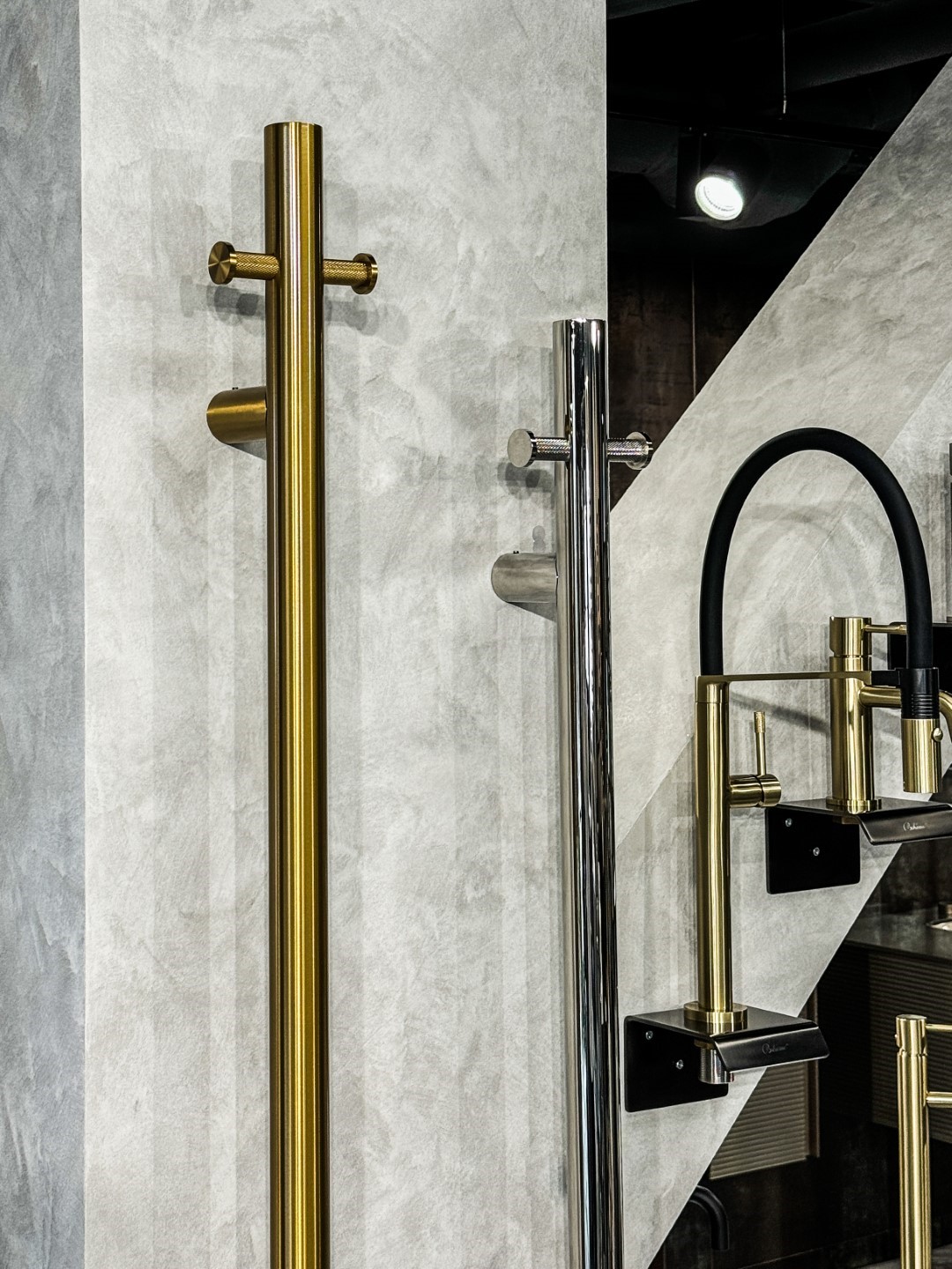 Полотенцесушитель электрический uno bronze 110 x 122 x 1500 мм. 726-br boheme