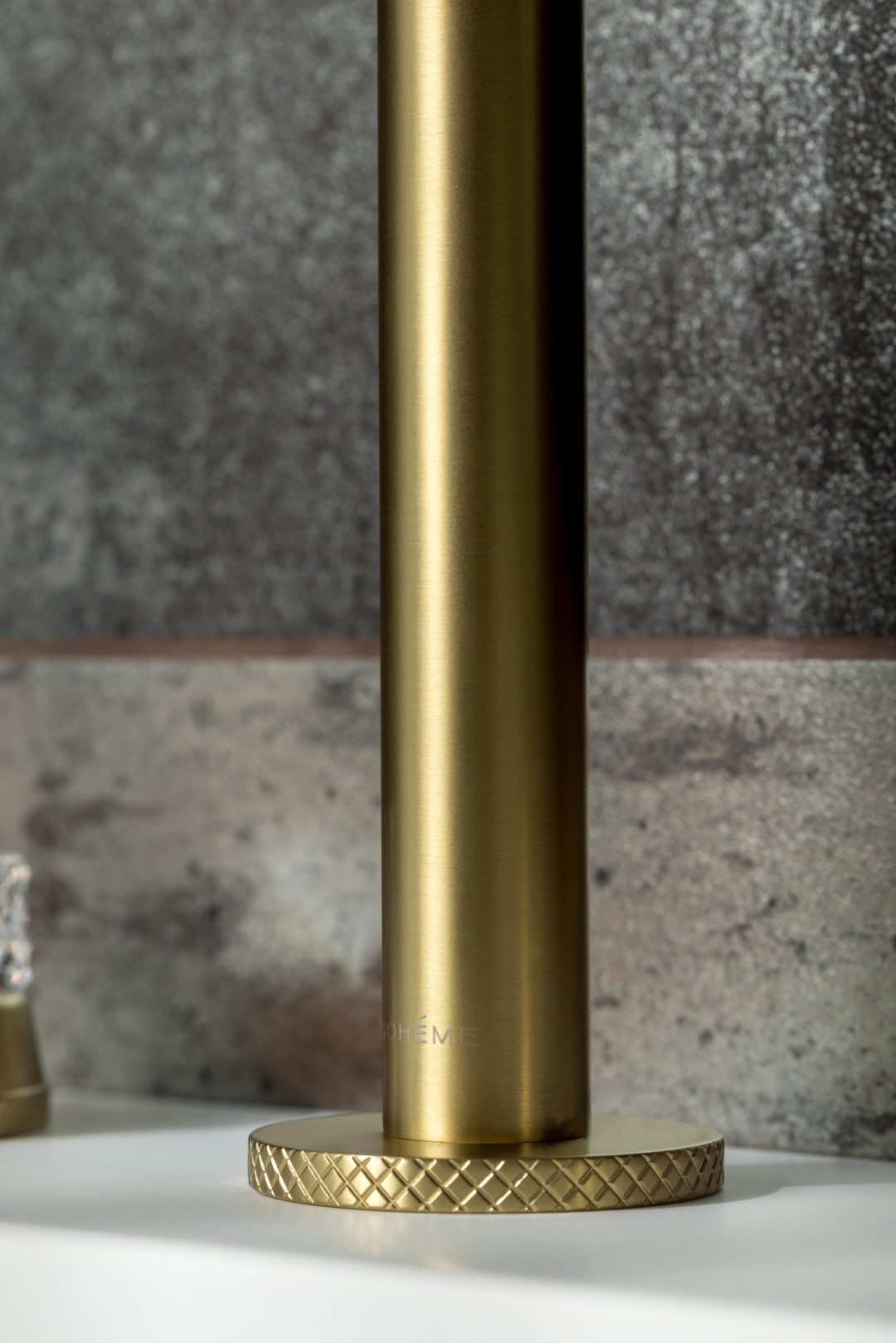 Смеситель для раковины на 3 отверстия boheme aura 152-mg-a золото матовое