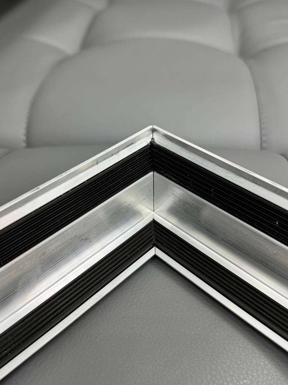 Напольный люк «Барьер» 500х500 мм