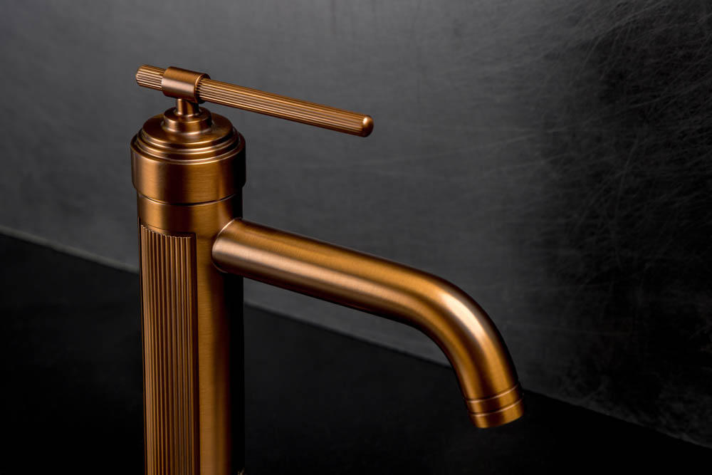 Смеситель для умывальника boheme eterna brushed bronze