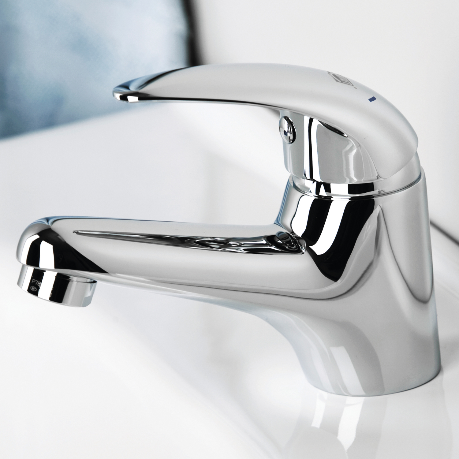 Isen 2603 смеситель для умывальника