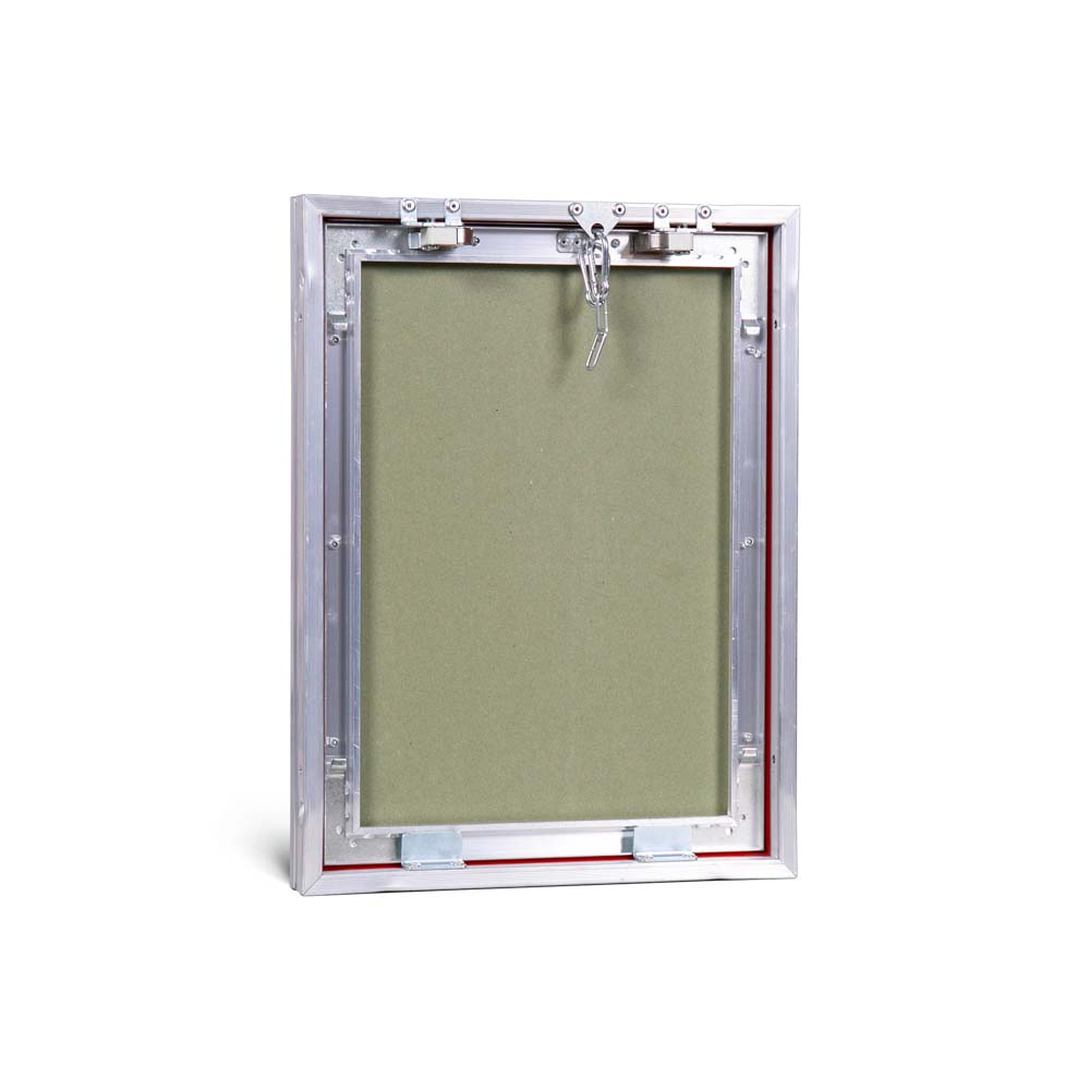 Люк со съёмной дверцей на цепочке «Контур» 300х400 мм (ШхВ)