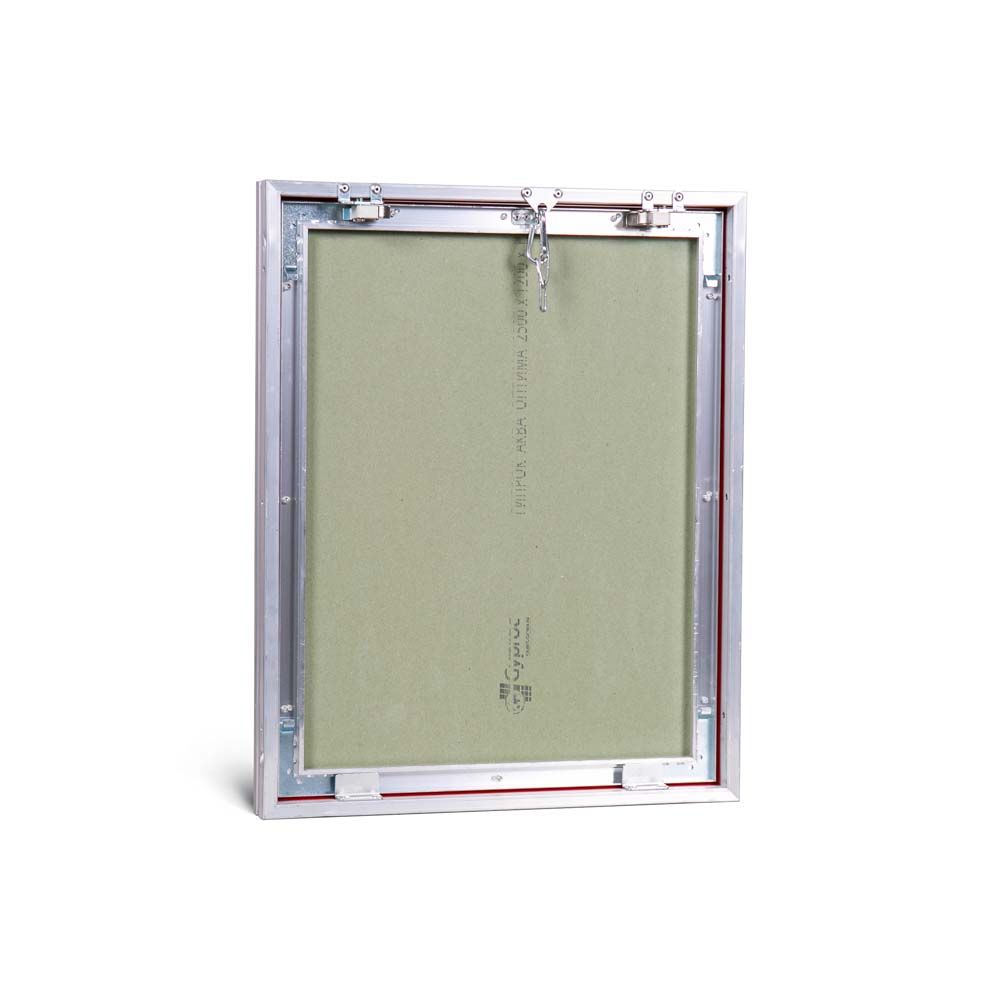 Люк со съёмной дверцей на цепочке «Контур» 400х500 мм (ШхВ)