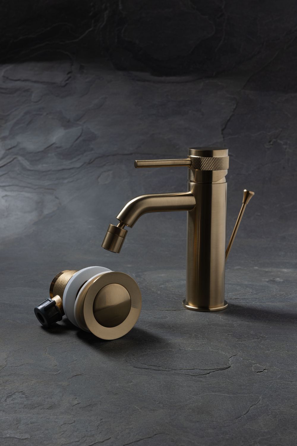 Смеситель для биде Allen Brau Priority 5.31A04-GB (с донным клапаном) золото