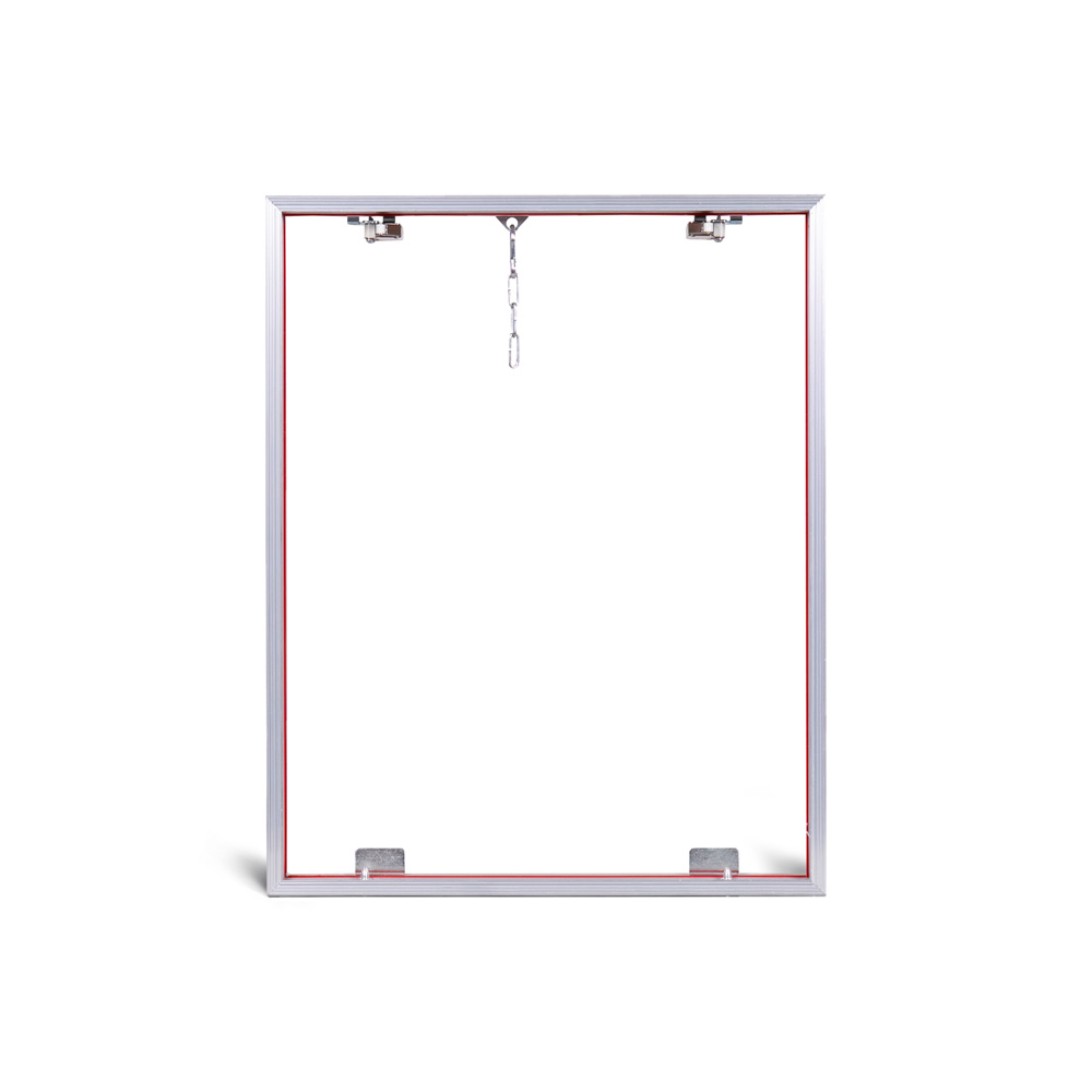 Люк со съёмной дверцей на цепочке «Контур» 400х500 мм (ШхВ)