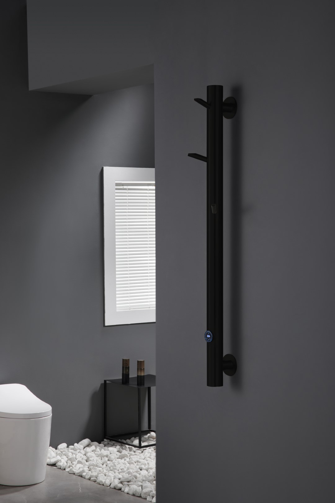 Полотенцесушитель электрический oak black 201 x 139 x 1500 мм. 724-b boheme