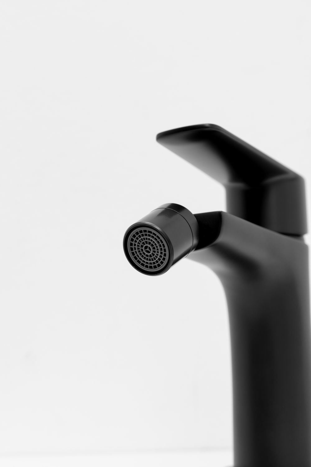 Смеситель для биде Allen Brau Eclipse 2.0 5.E1A10-31 черный матовый