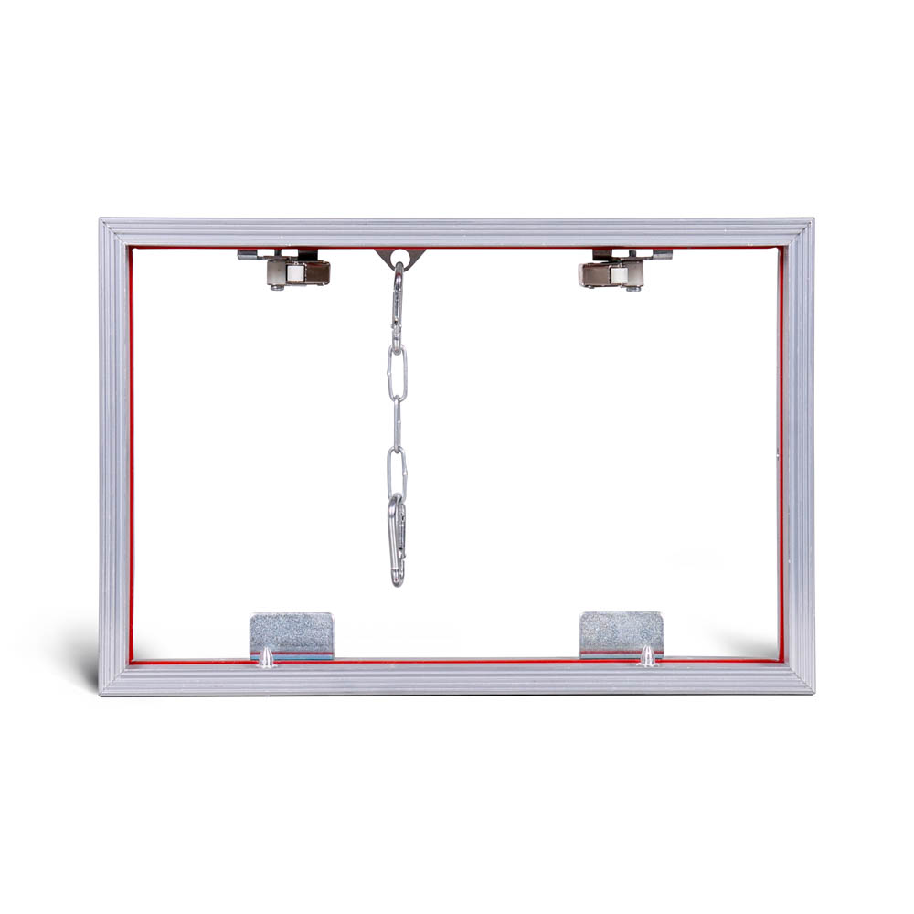 Люк со съёмной дверцей на цепочке «Контур» 300х200 мм (ШхВ)