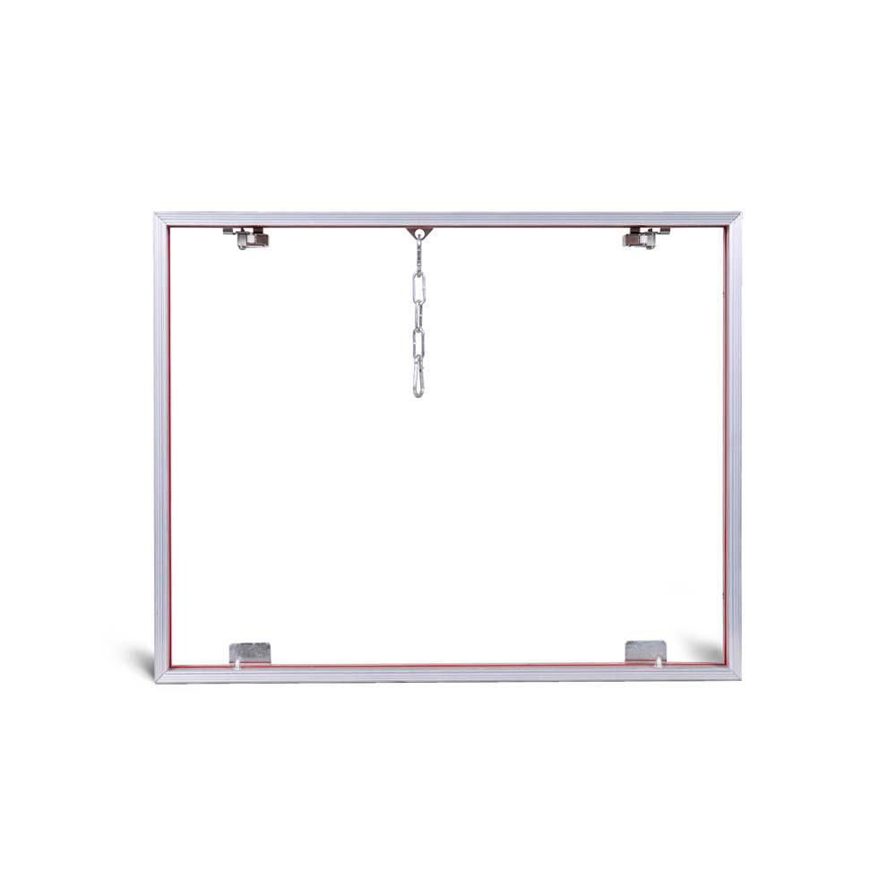 Люк со съёмной дверцей на цепочке «Контур» 500х400 мм (ШхВ)