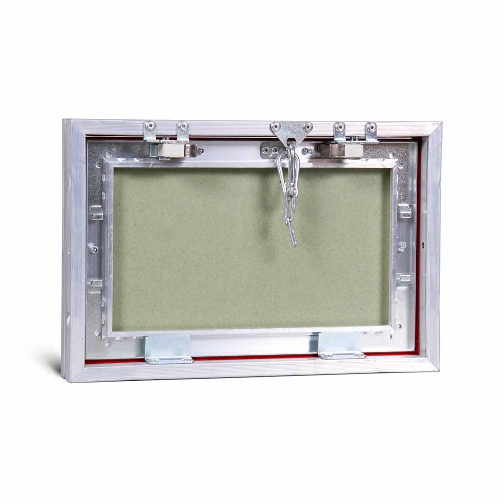 Люк со съёмной дверцей на цепочке «Контур» 300х200 мм (ШхВ)