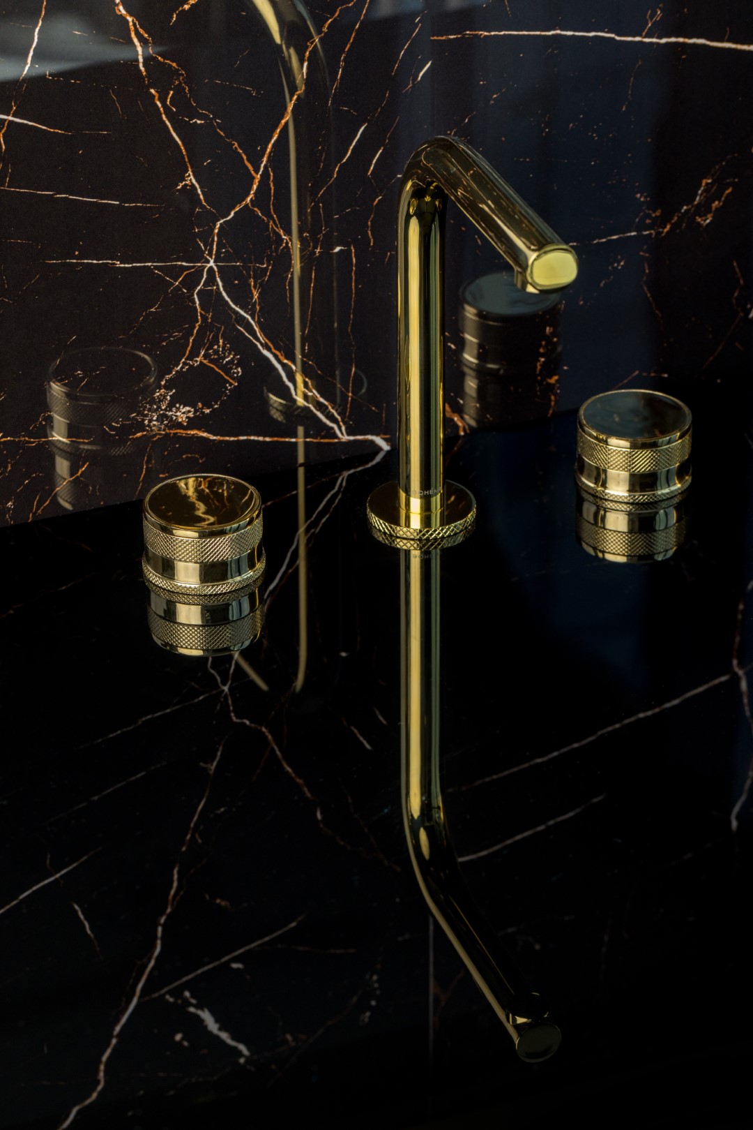 Смеситель на столешницу PRESTIGE на 3 отв. GOLD