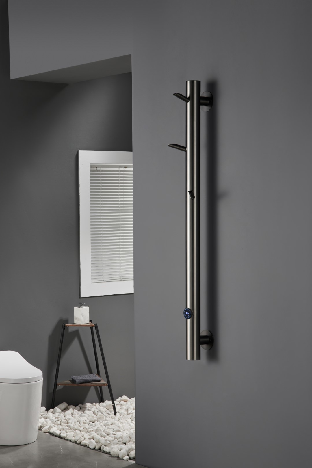 Полотенцесушитель электрический oak gun metal 201 x 139 x 1500 мм. 724-gm boheme