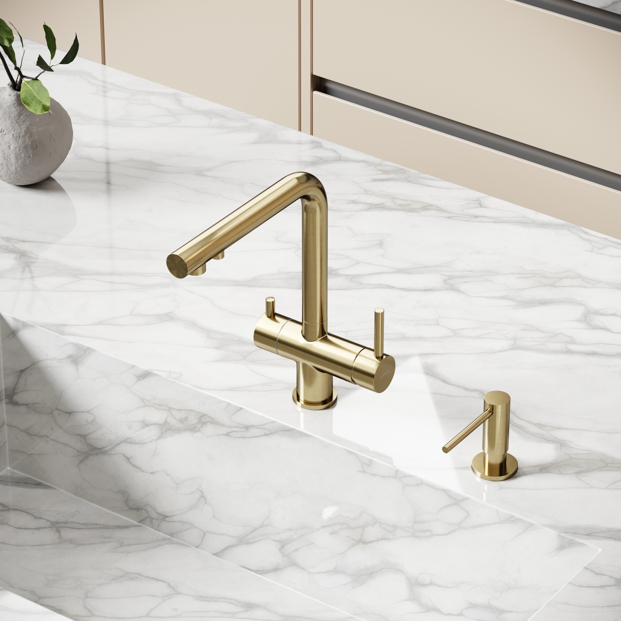 Смеситель для кухни SANCOS Foster с возможностью подключения фильтра для воды, брашированное золото, арт. SC4014BG